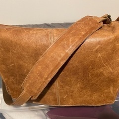 ACRUアクリュ レザーカメラバック