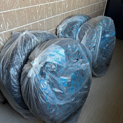 ミシュラン　265/60R17 プラド 純正 タイヤ