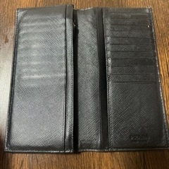 プラダ長財布の画像