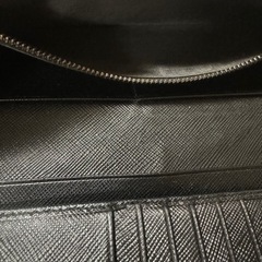 プラダ長財布の画像
