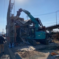 解体作業、土木作業員、伐採、草刈りなどの画像