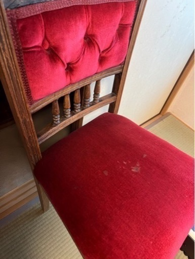 アンティークな椅子