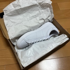 FredPerryのスニーカーサイズ違いの為、お売りします。の画像