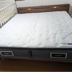 家具 ベッド (キングサイズ)の画像