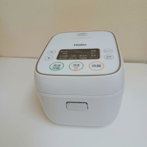 ★　ハイアール　炊飯器　３合炊き　2019年製　【中古品】を￥２０００でお譲りします！
