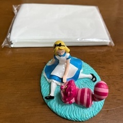 アリスの置き物の画像