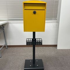 【商談中】イエロー 黄色 郵便受け ポスト 置き型  ダイヤル錠...