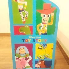 トイストーリー 絵本棚 おもちゃ棚 ラック 約63.5×65×30cmの画像
