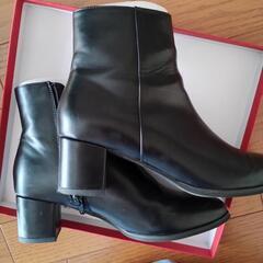 ショートブーツの画像