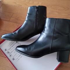 ショートブーツの画像