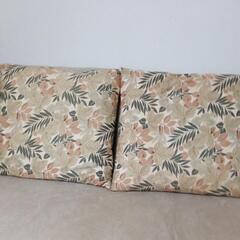 無印クッション　2つの画像