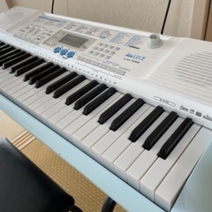 電子ピアノ　カシオ　LK-108の画像