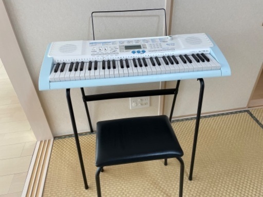 電子ピアノ　カシオ　LK-108