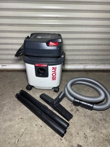 【商談中】 KYOCERA 業務用掃除機 乾湿両用