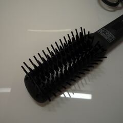 ☆A　SALONIA　サロニア　SL-012BKS　ストレート　ヒートブラシ　ヘアアイロン　美容　家電の画像
