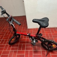 自転車 折りたたみ自転車の画像