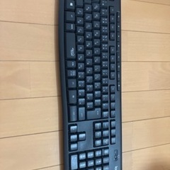 パソコン 周辺機器　ロジクール　ワイヤレスキーボード