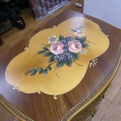 アンティーク調 キャビネット 幅56×奥行36×高さ72cm 上段→引出し 下段→観音開き 花模様 装飾風 札幌市 厚別区の画像