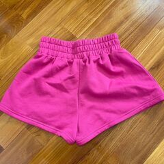 パッチ付きショートパンツの画像