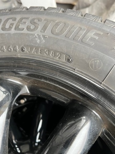 車のパーツ タイヤ、ホイール