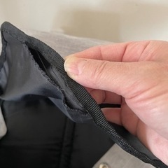 チャンピオン　グレーのリュックの画像