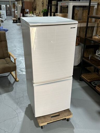 ★SHARP★ シャープ 冷蔵庫 SJ-D14F 2020年 137L W48cm 右開き ホワイト コンパクト 省スペース 一人暮らし