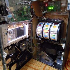 パチスロ実機 Sammy DISK UP ディスクアップ コイン不要機 オートベット機能付 家庭用100Vで遊べます 台キー 設定キーの画像