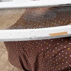 車パーツ　白　バンパー付近の画像