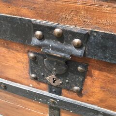 JME059)★お値下げ★ヴィンテージ 宝箱 ヨーロッパ輸入品 幅：約60cm 高さ：約55,5cm 奥行：約43,5cm 中古品【取りに来られる方限定】の画像