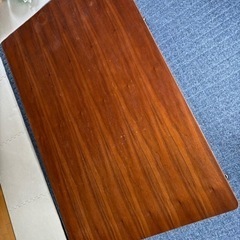 ダイニングテーブルの画像