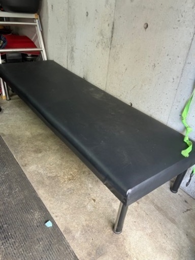 待合室よう　長椅子