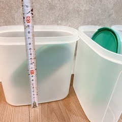 値下げ！　【新品未使用】タッパーウェアまとめ売り楕円7つと四角1つの画像