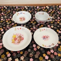 新品　箱付　プレート　マグカップセットの画像