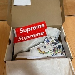 Supreme × Nike SB Dunk High "Rammellzee"の画像