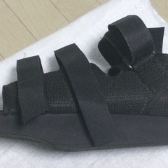 足の骨折サポートセット（杖、ギブス用サンダル）の画像