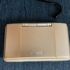 ニンテンドーDS本体 & ソフト6個の画像