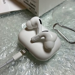 AirPods第二世代 用ケース＋イヤホン両耳(美品)の画像