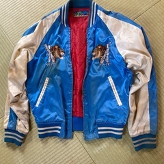 スカジャンの画像