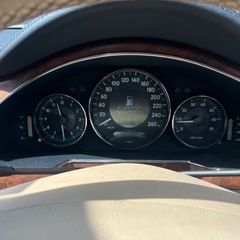 メルセデスベンツCLS350 内装ベージュ　リサイクル料自動車税半額負担の画像