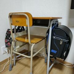 ② 希少！激安！小学校の勉強机  テーブル レトロ 複数台ありの画像