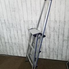 【美品】踏み台　コーナン オリジナル ハンドル付3段踏台 幅広 NSG 350810SG
の画像