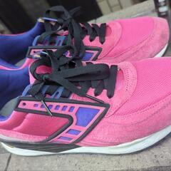 BROOKS スニーカー 28cm ピンク