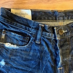 Abercrombie & Fitchジーンズの画像