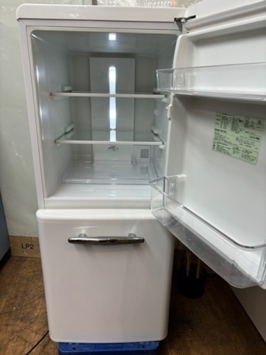 I392 ? ジモティー限定価格！ 人気のレトロデザイン♪ e angle 冷蔵庫 (149L) ⭐動作確認済 ⭐クリーニング済