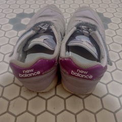 ニューバランス 20センチの画像