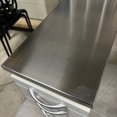 株式会社ベルーナ スライドテーブル付ステンレスすき間収納　幅250mm 奥行き 550mm 高さ850mmの画像