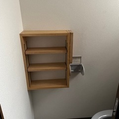 4月10日までで廃棄します　　壁2面分の備つき家具一式　解体&運搬できる方に無料で差し上げますの画像