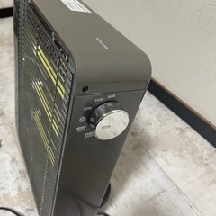 家電 季節、空調家電 遠赤外線ヒーターの画像