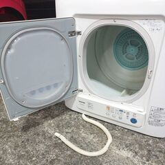🍎東芝 衣類乾燥機 乾燥容量6kg  ED-60C(W) の画像