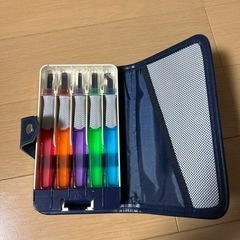 彫刻刀セット ケースはシンプルカーボン調